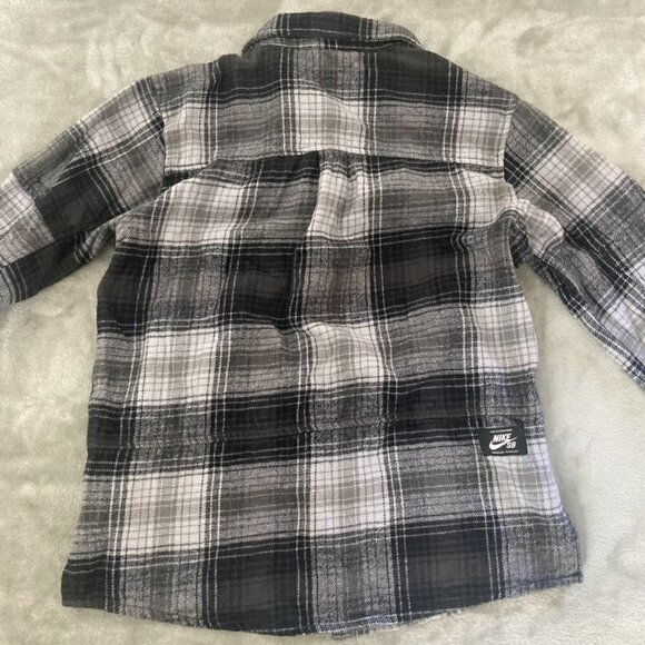 Nike SB Black Grey White Full Button Down Flannel Shirt Youth Size Medium 10-12 - Picture 7 of 11